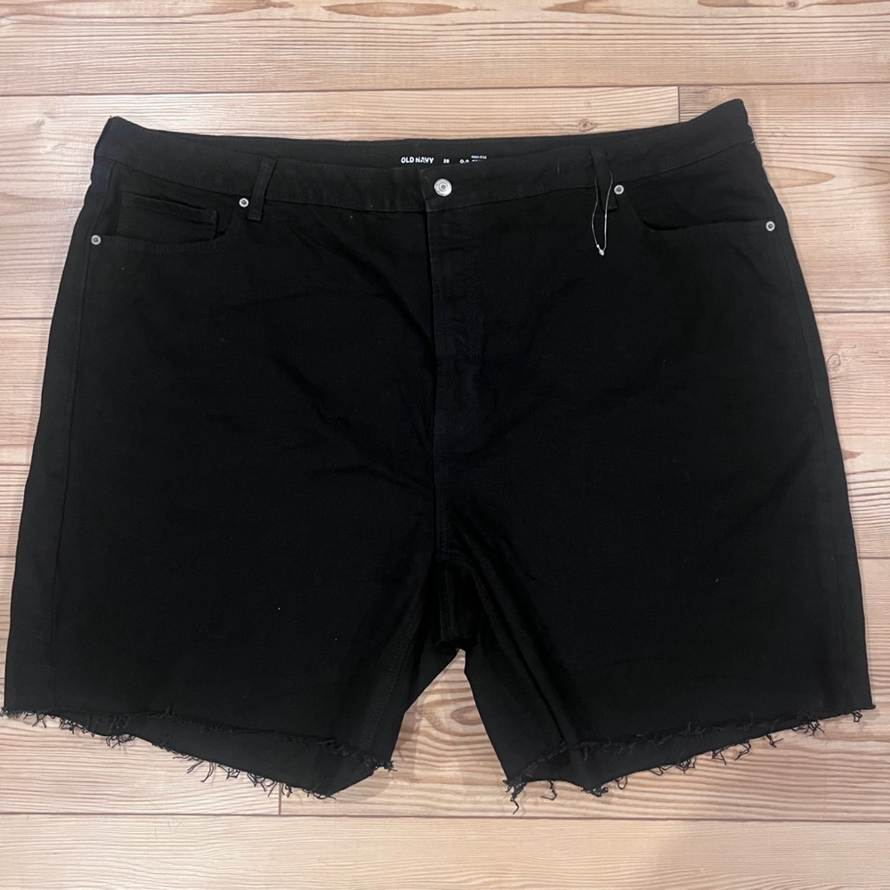 Old Navy Plus Size 28 High-Rise O.G. Straight Denim Shorts – Black, Frayed Hem